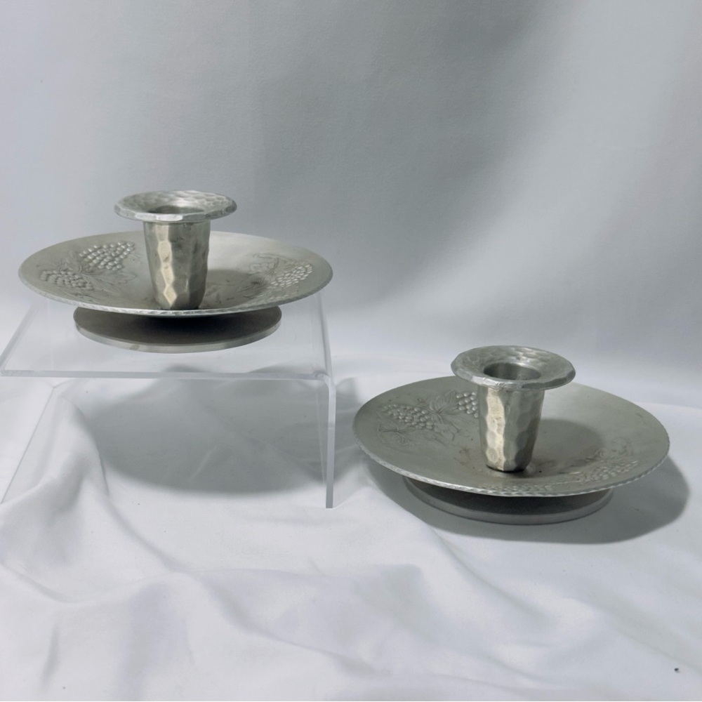 Vintage Set of Everlast Forged Aluminum Candle Sticks holders w Grape Design #1